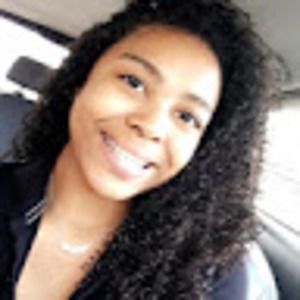 Meet your Posher, Deandra